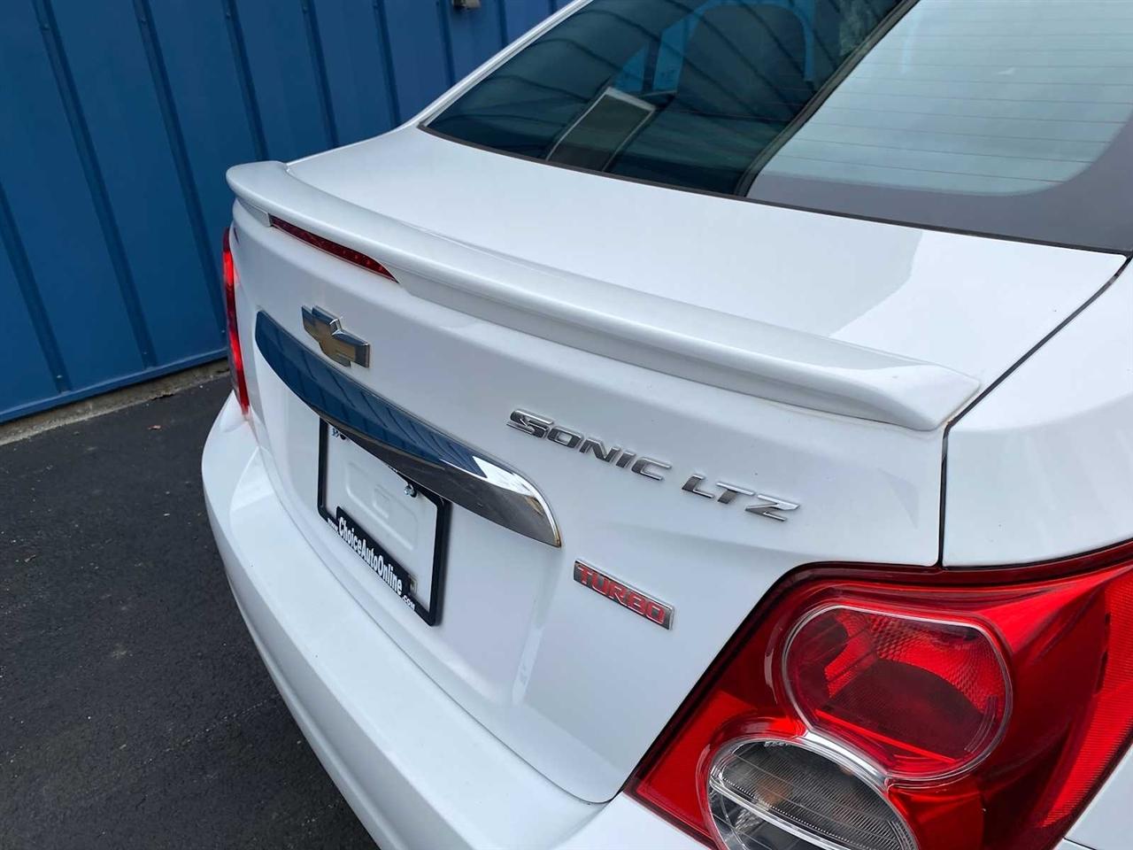 Chevrolet Sonic LTZ Auto Sedan 2014