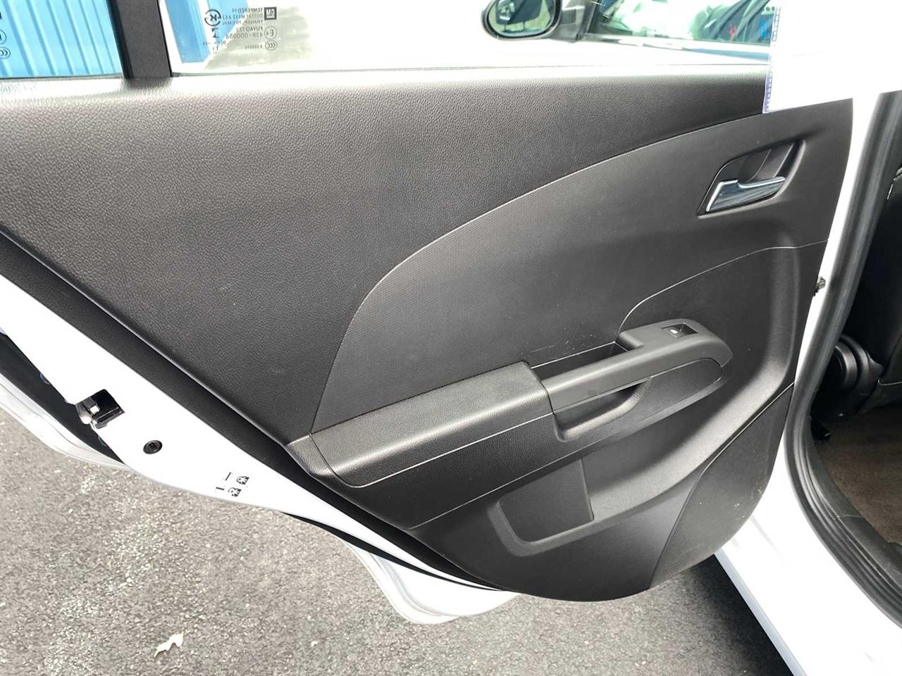 Chevrolet Sonic LTZ Auto Sedan 2014