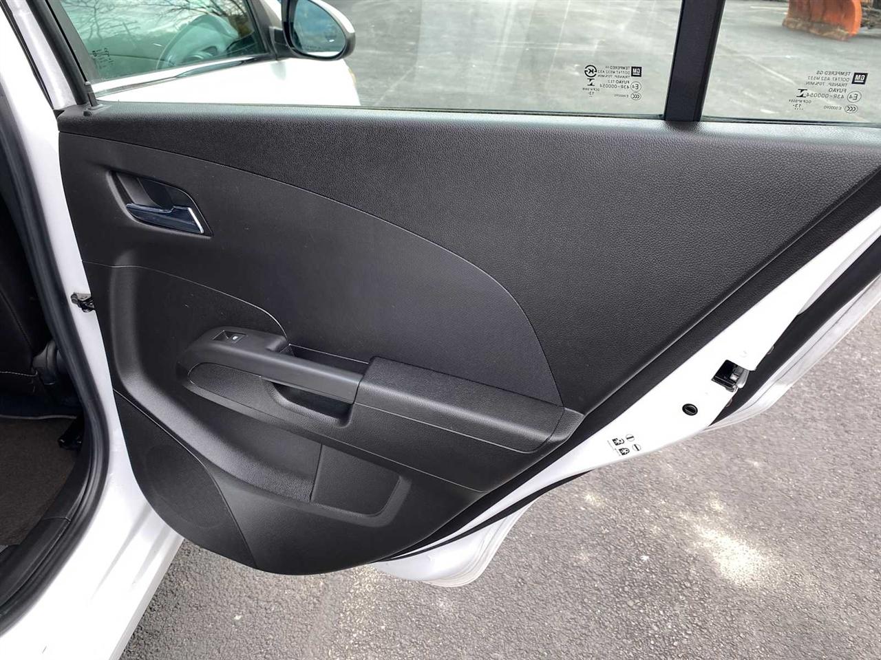 Chevrolet Sonic LTZ Auto Sedan 2014