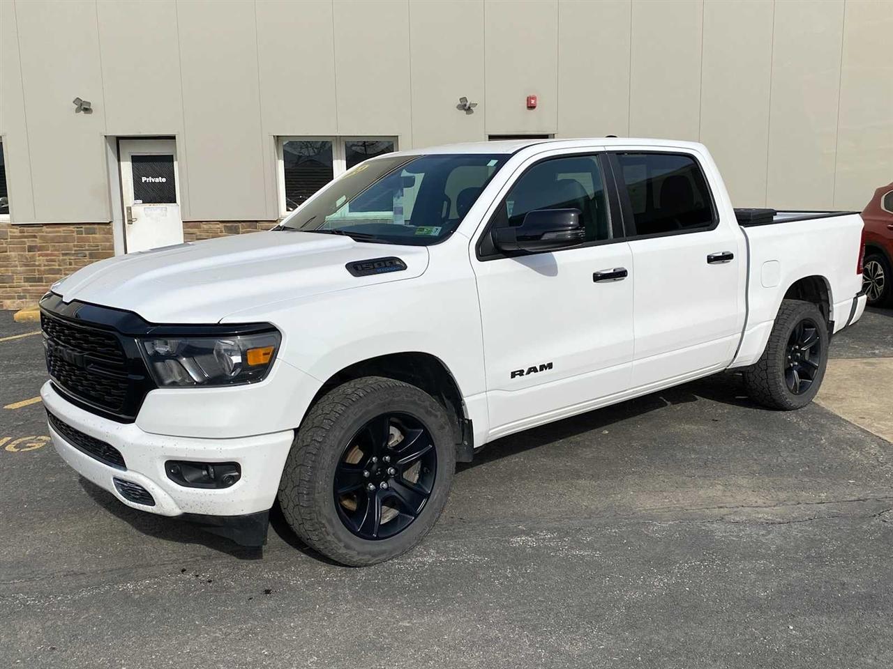 RAM 1500 Big Horn Crew Cab SWB 4WD 2023