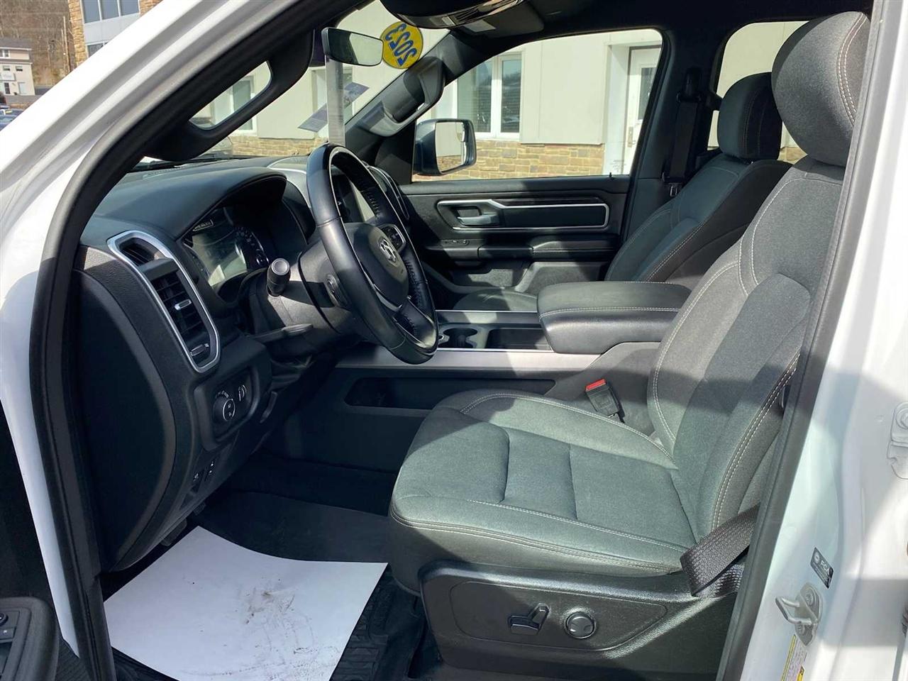 RAM 1500 Big Horn Crew Cab SWB 4WD 2023