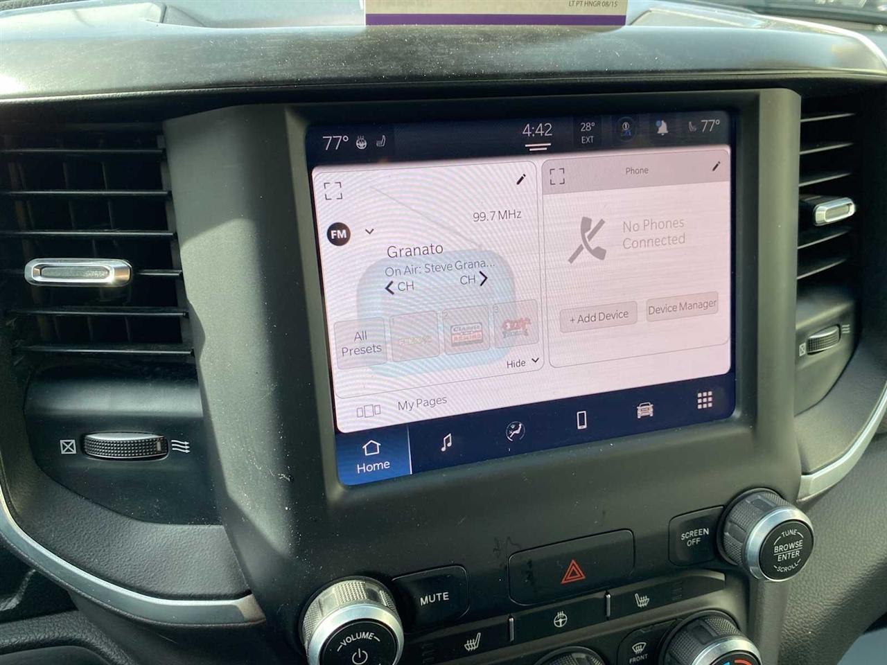 RAM 1500 Big Horn Crew Cab SWB 4WD 2023