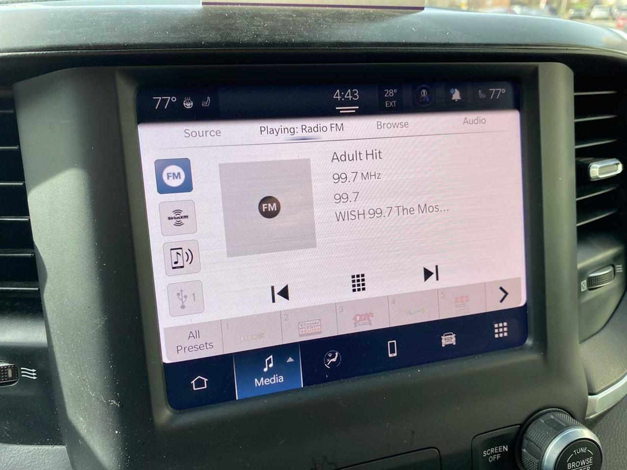 RAM 1500 Big Horn Crew Cab SWB 4WD 2023