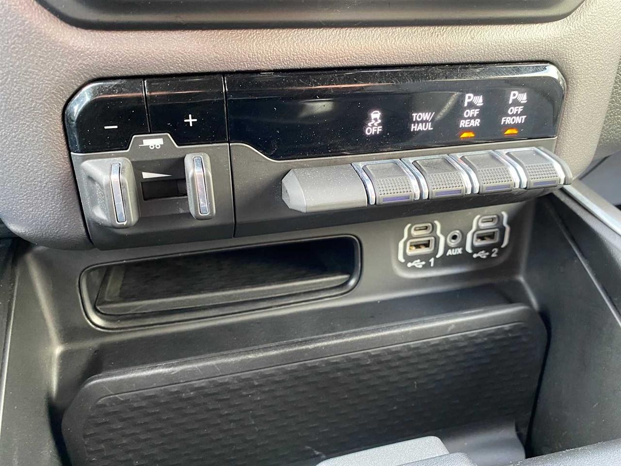 RAM 1500 Big Horn Crew Cab SWB 4WD 2023