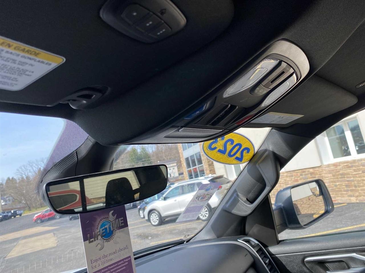 RAM 1500 Big Horn Crew Cab SWB 4WD 2023