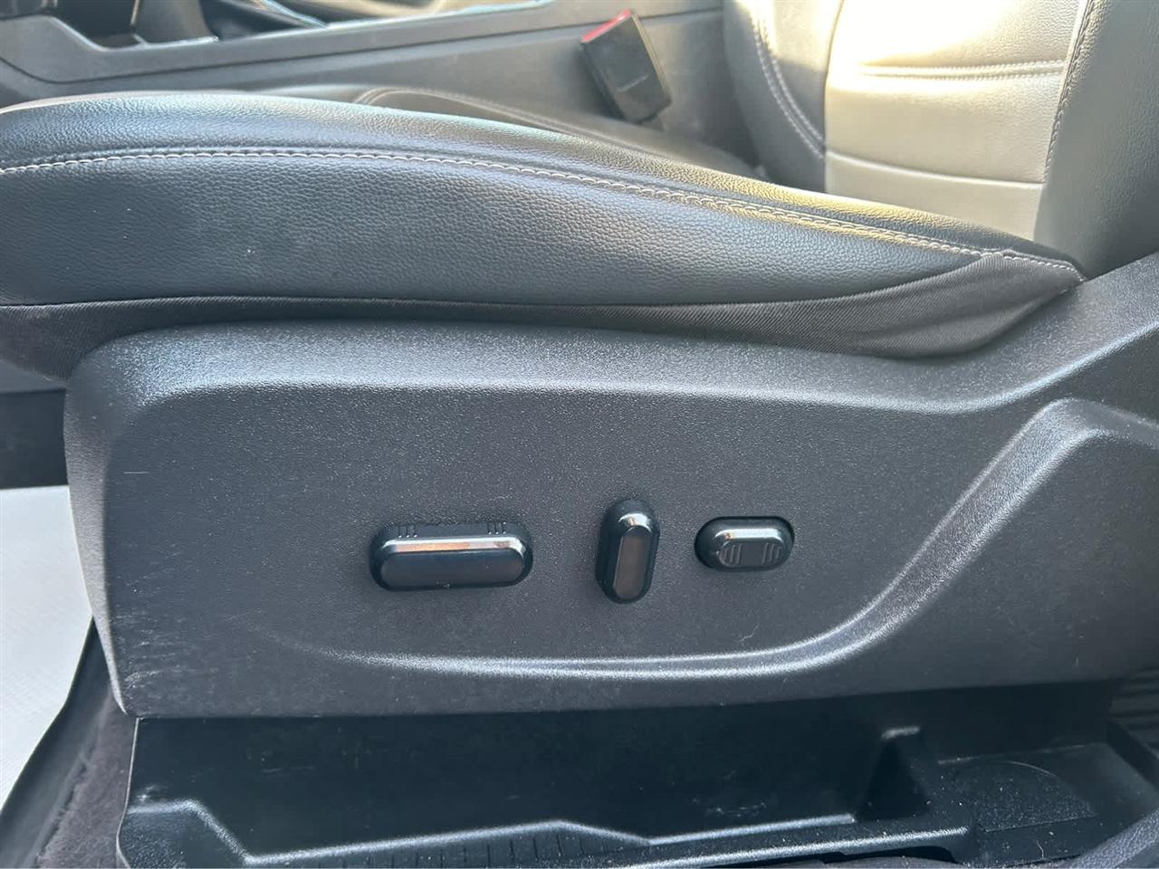 Ford Escape SEL 4WD 2019