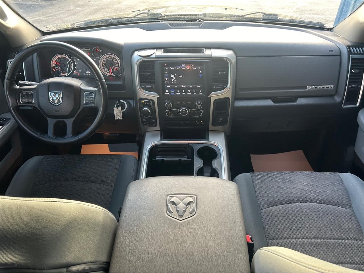 RAM 1500 SLT Crew Cab SWB 4WD 2018