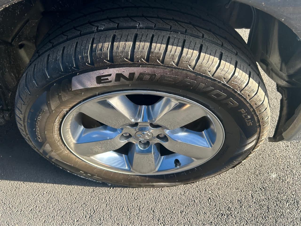 RAM 1500 SLT Crew Cab SWB 4WD 2018