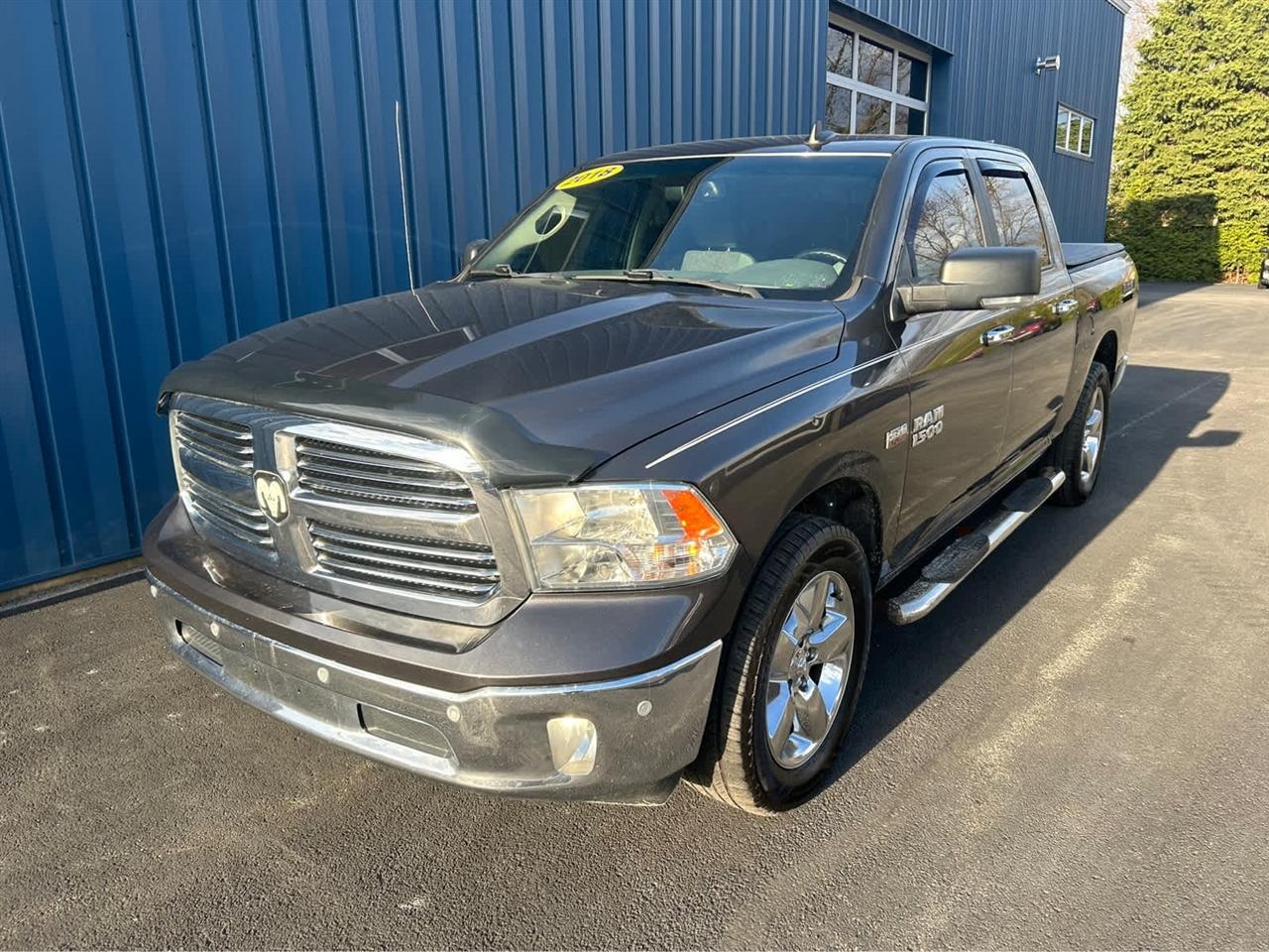 RAM 1500 SLT Crew Cab SWB 4WD 2018