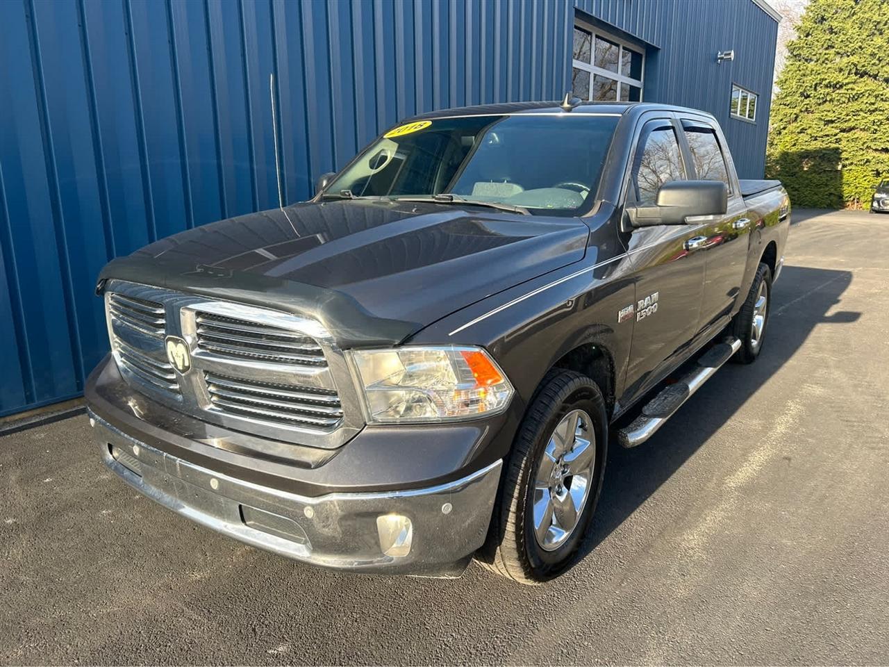 RAM 1500 SLT Crew Cab SWB 4WD 2018