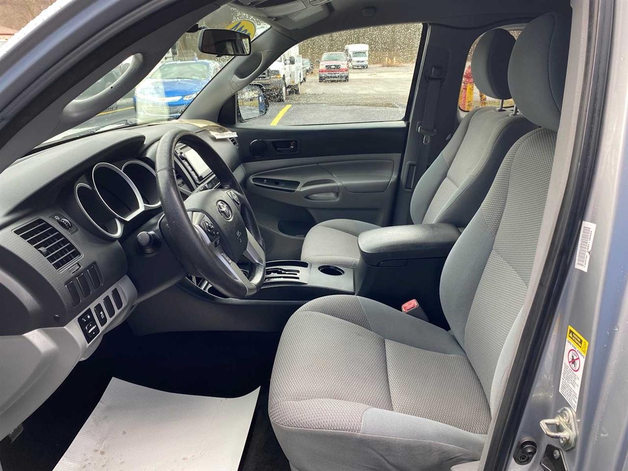 Toyota Tacoma Access Cab I4 4AT 2WD 2014