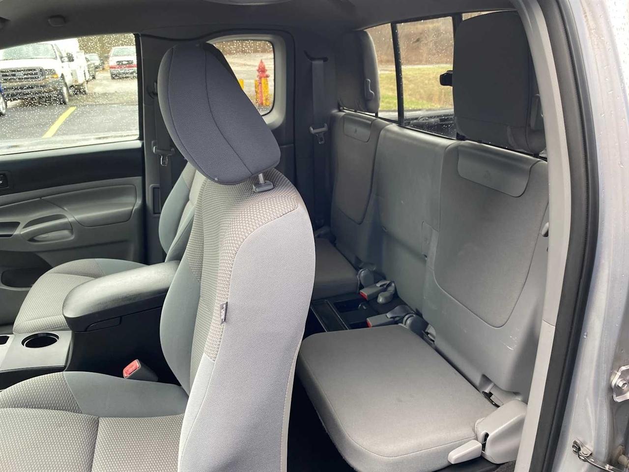 Toyota Tacoma Access Cab I4 4AT 2WD 2014