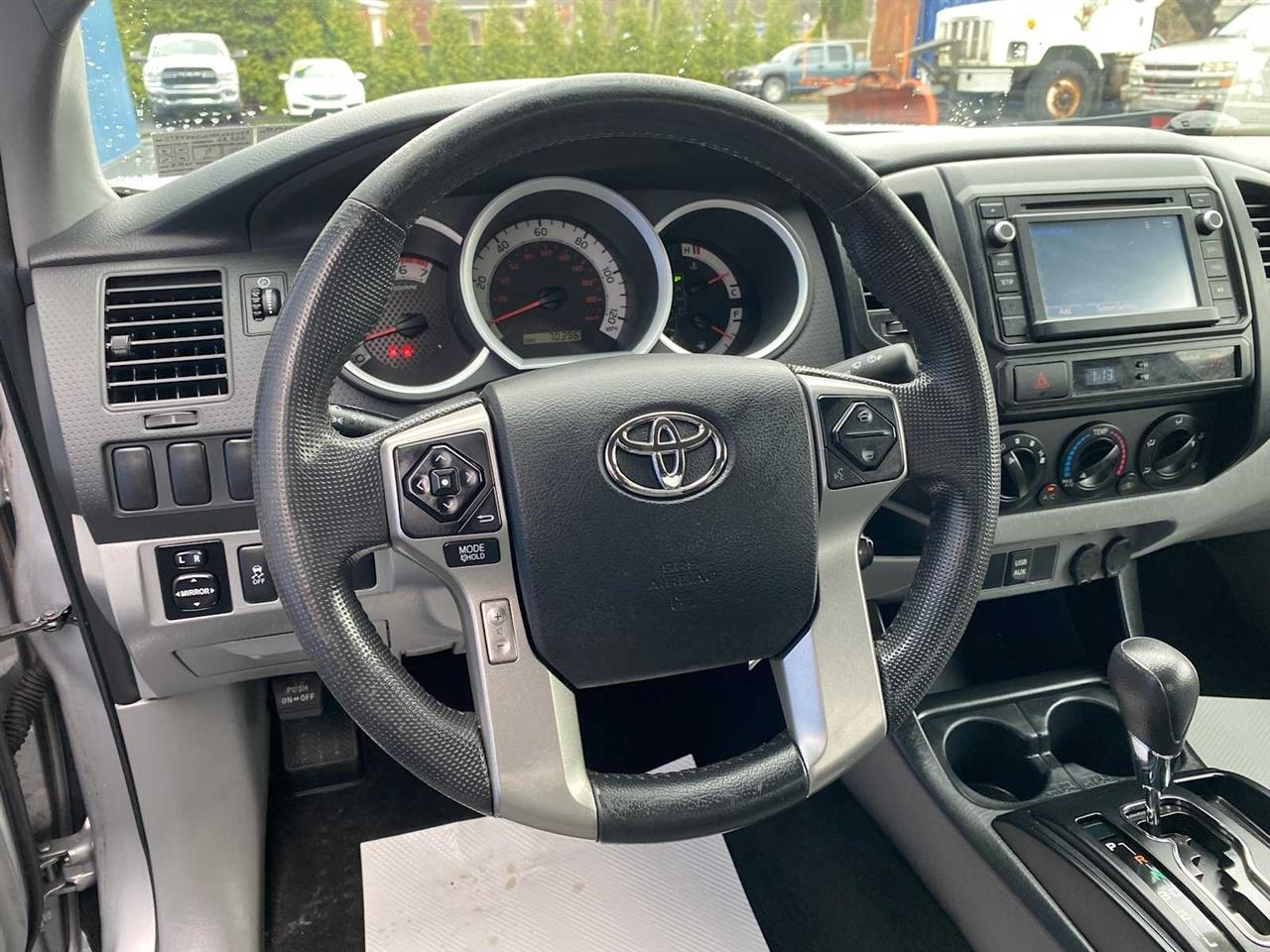 Toyota Tacoma Access Cab I4 4AT 2WD 2014