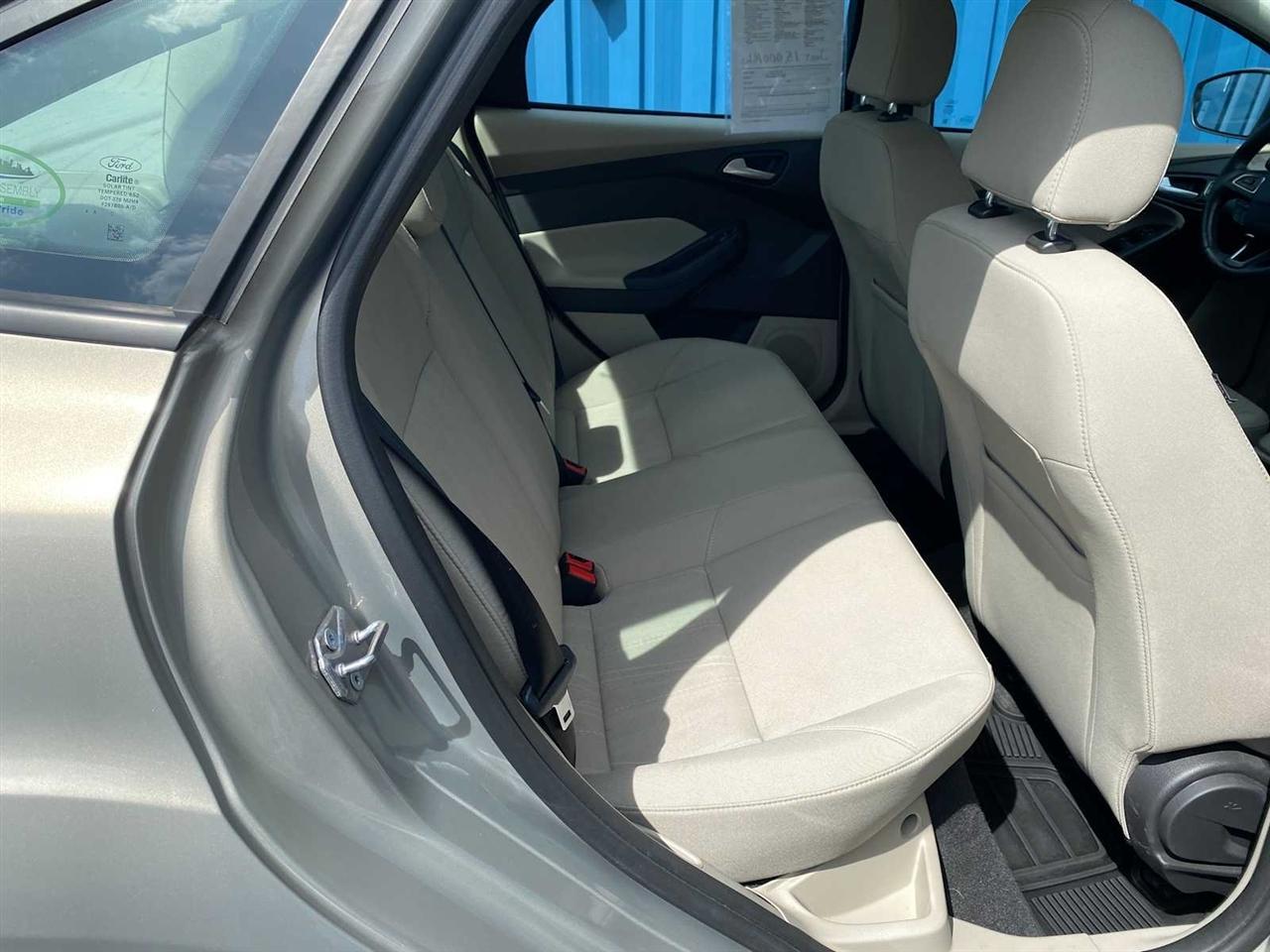 Ford Focus SE Sedan 2016