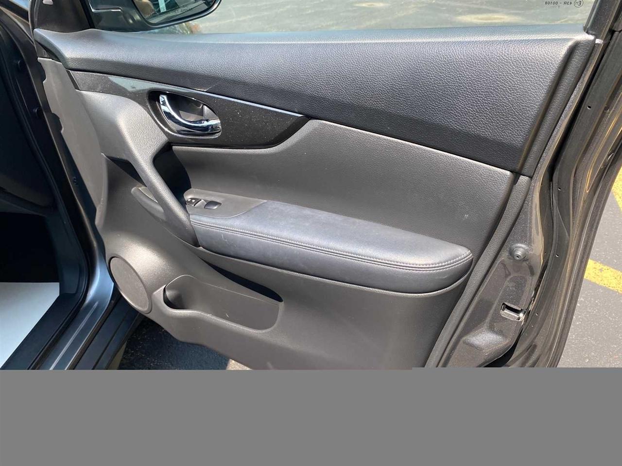 Nissan Rogue SV AWD 2018