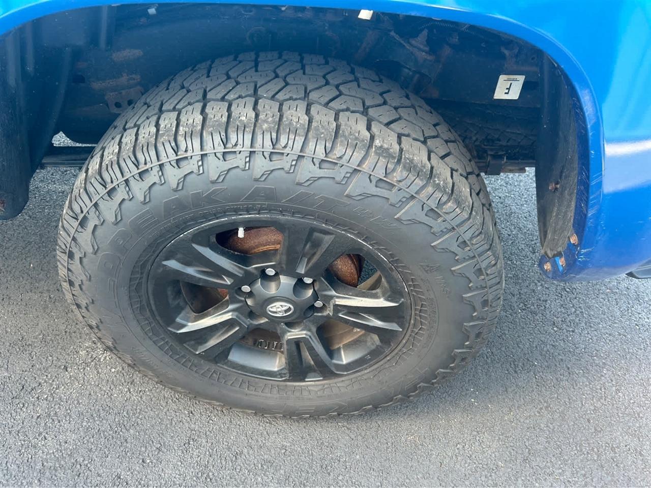 Toyota Tacoma TRD Sport Access Cab 6' Bed V6 4x4 AT (Natl) 2017