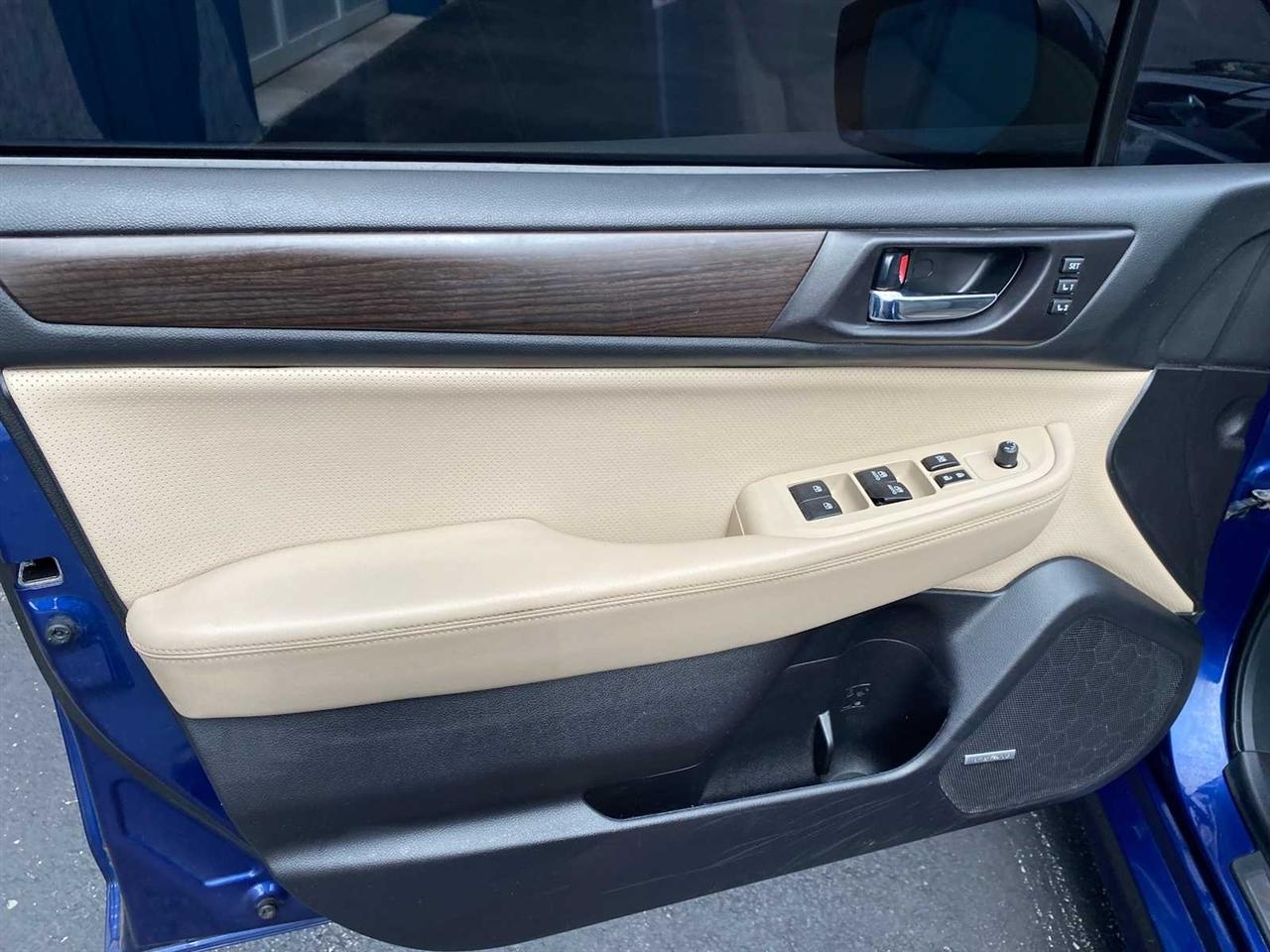 Subaru Legacy 2.5i Limited 2016