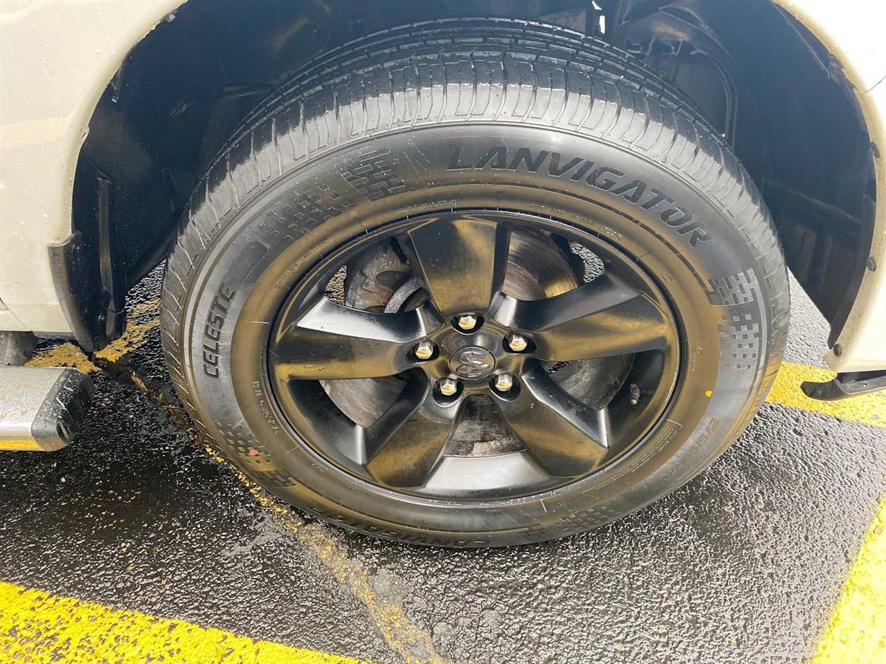 RAM 1500 Classic Express 4x4 Crew Cab 5'7" Box 2019