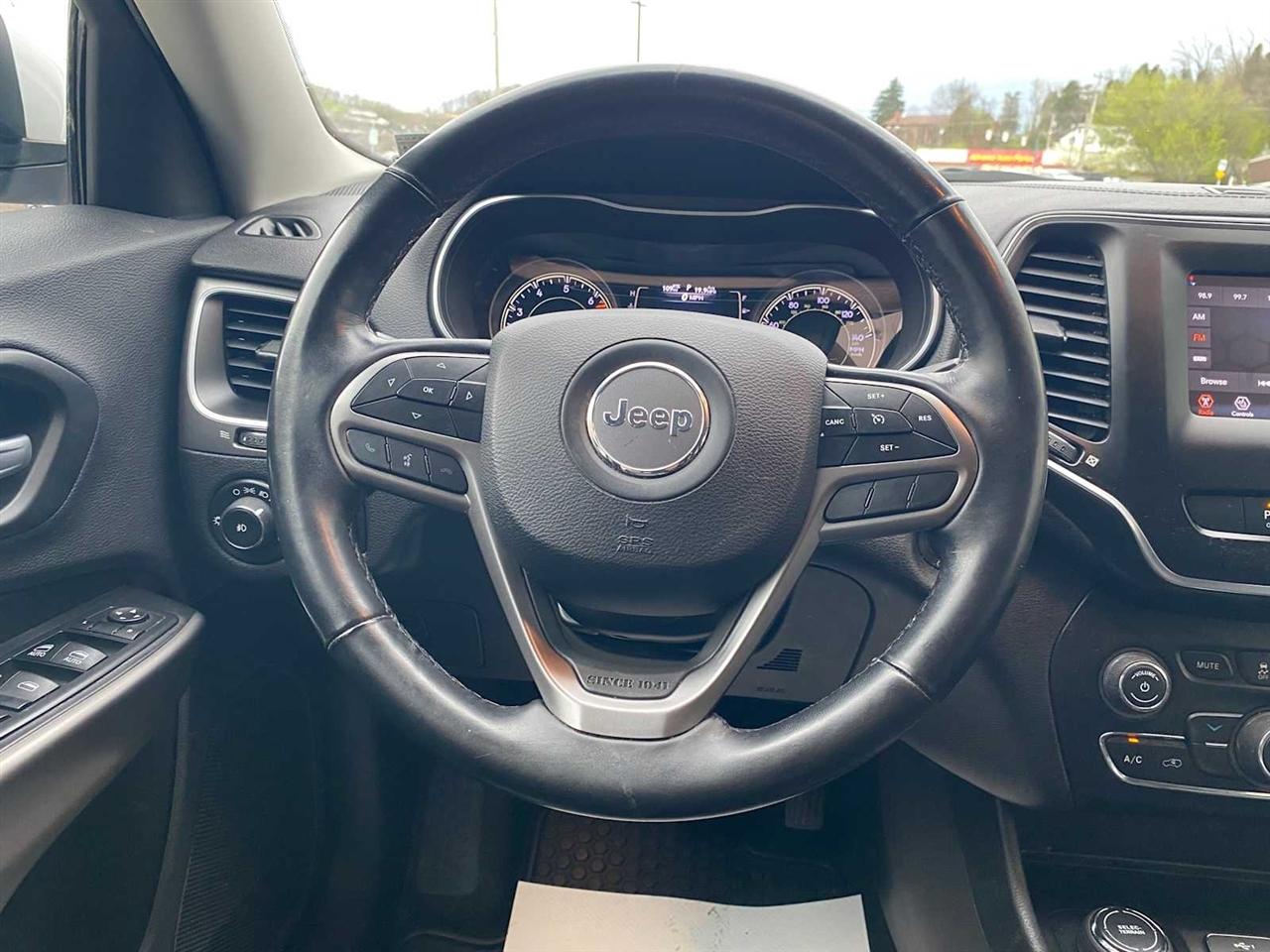 Jeep Cherokee Latitude Plus 4WD 2019