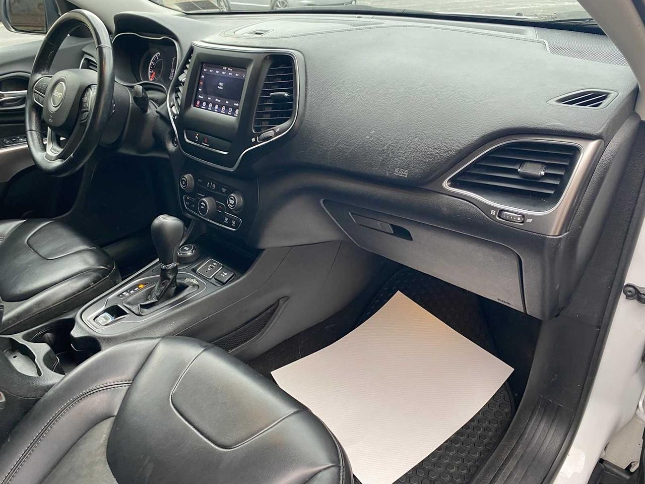 Jeep Cherokee Latitude Plus 4WD 2019