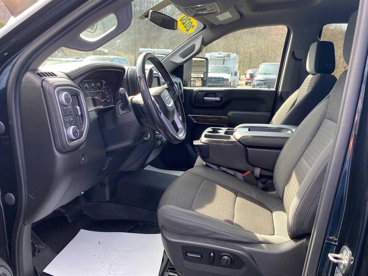 GMC Sierra 2500HD SLE Crew Cab 4WD 2020