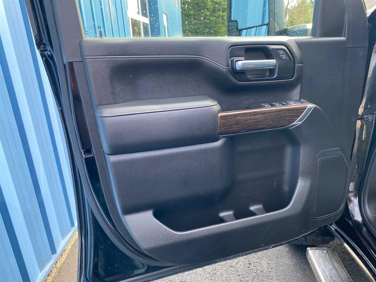 GMC Sierra 2500HD SLE Crew Cab 4WD 2020