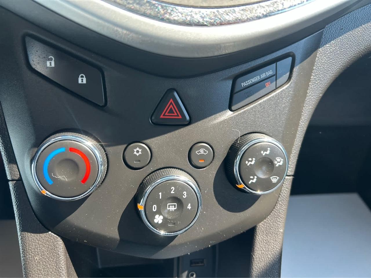 Chevrolet Sonic LS Auto Sedan 2017