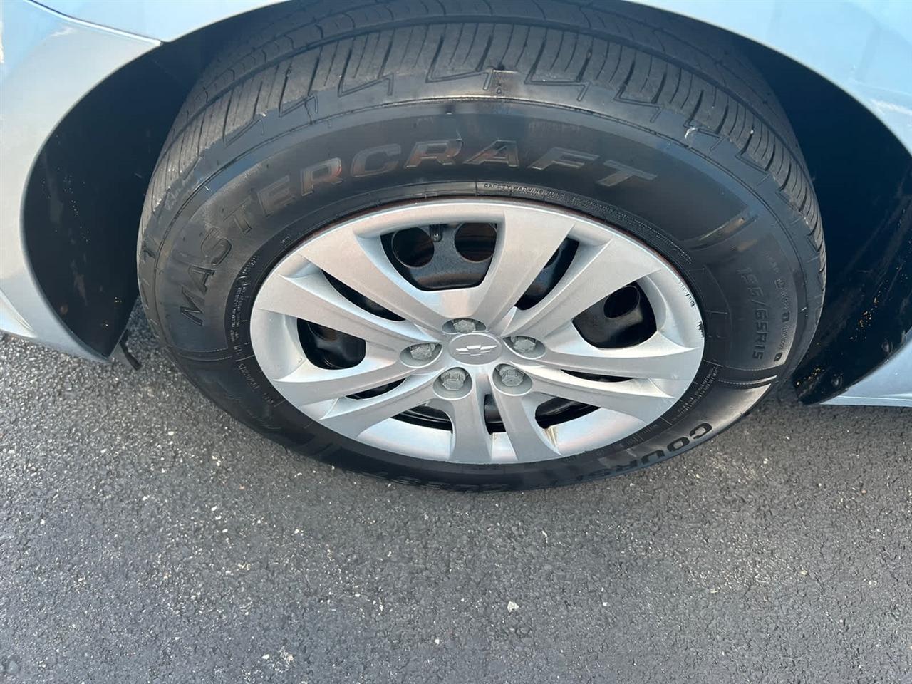 Chevrolet Sonic LS Auto Sedan 2017