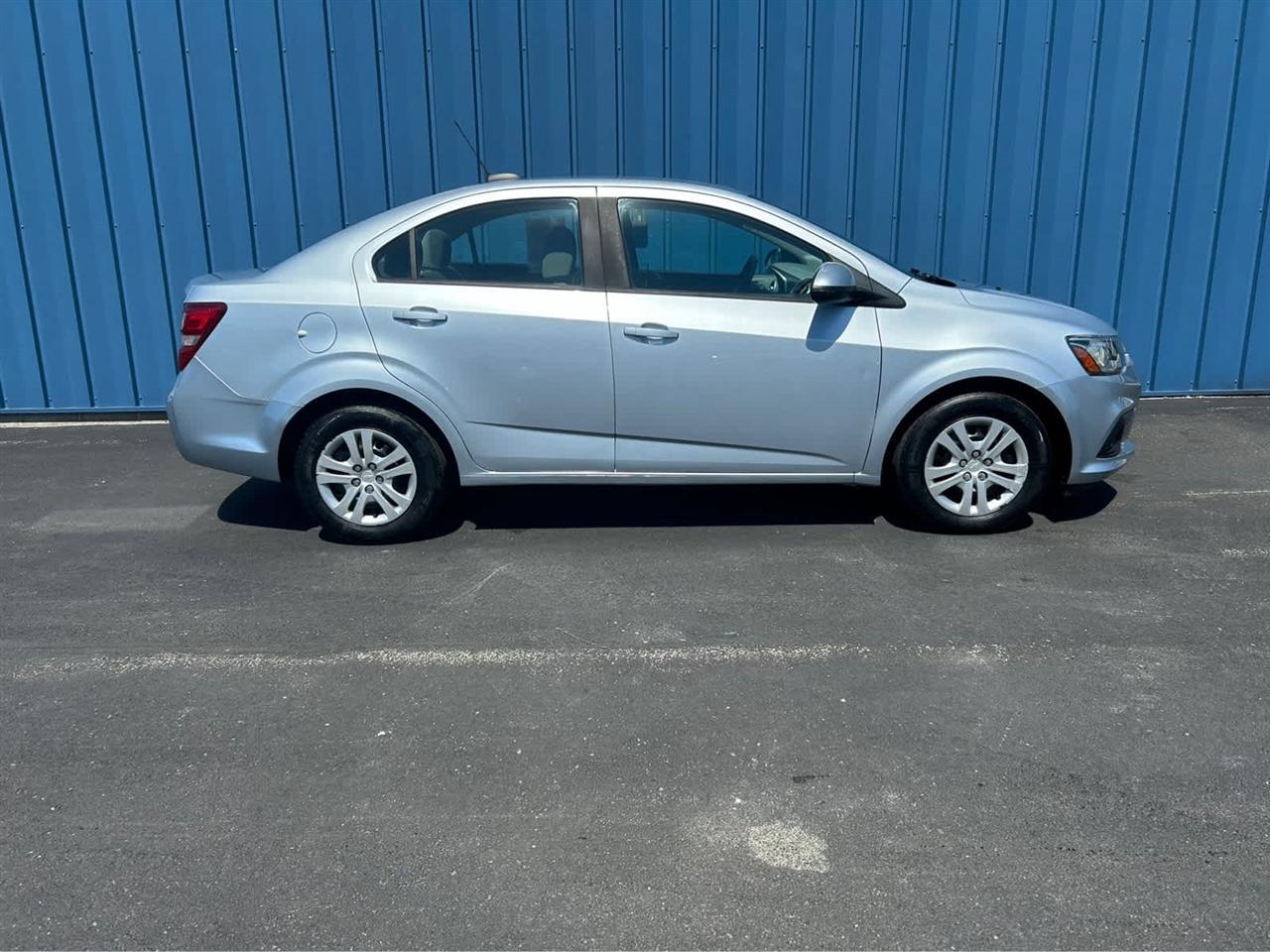Chevrolet Sonic LS Auto Sedan 2017