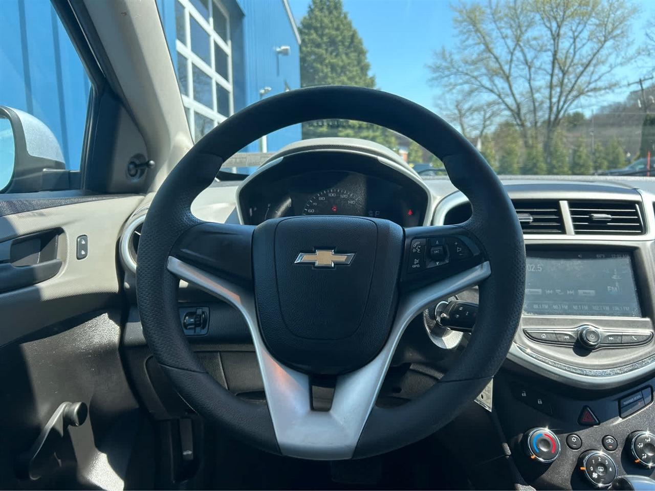 Chevrolet Sonic LS Auto Sedan 2017