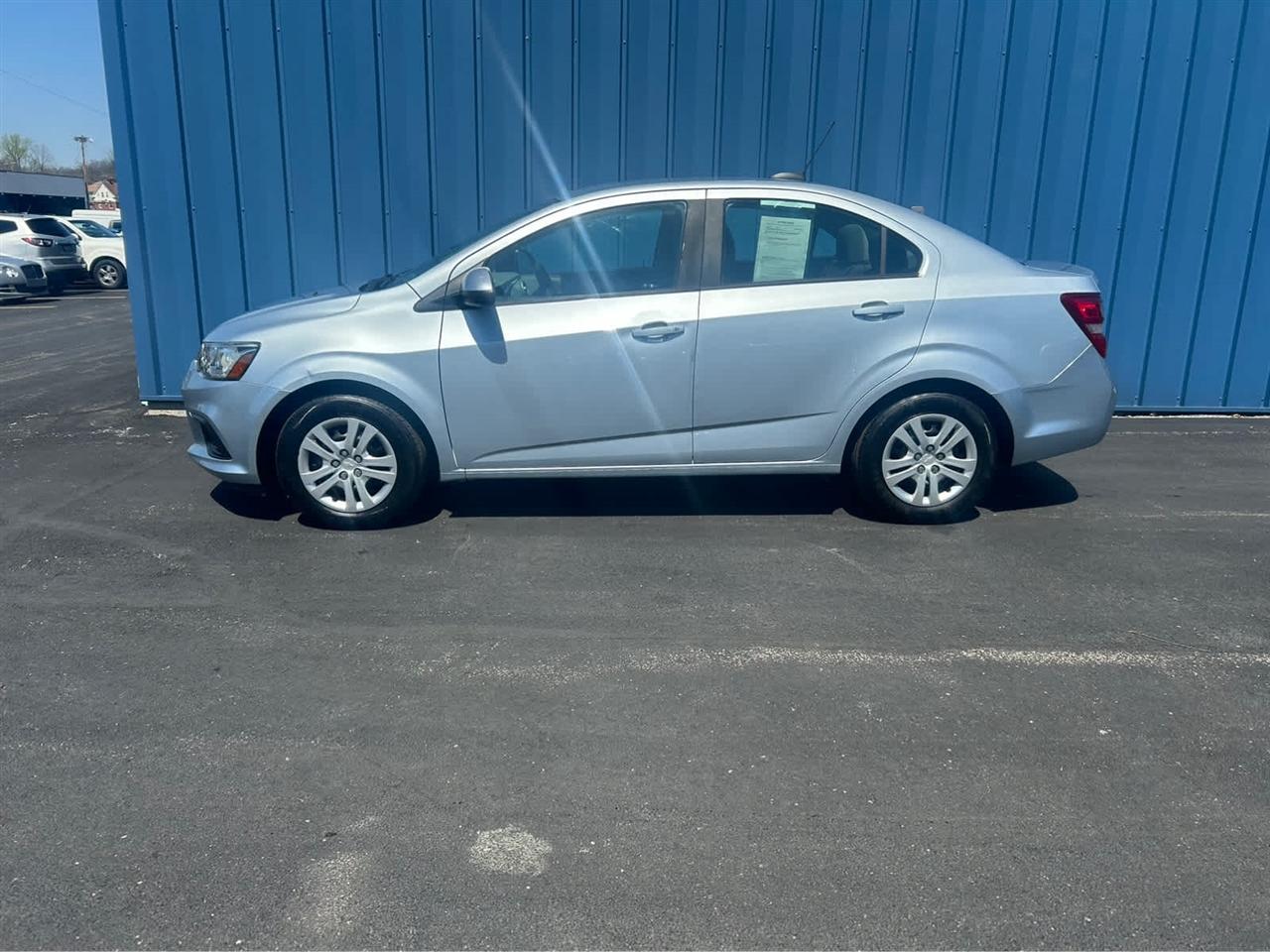 Chevrolet Sonic LS Auto Sedan 2017