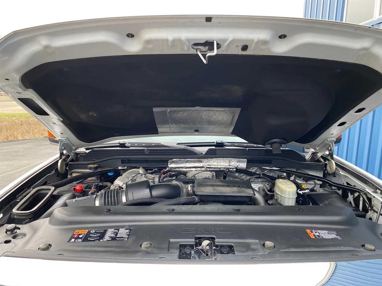 GMC Sierra 3500HD Denali Crew Cab 4WD 2017