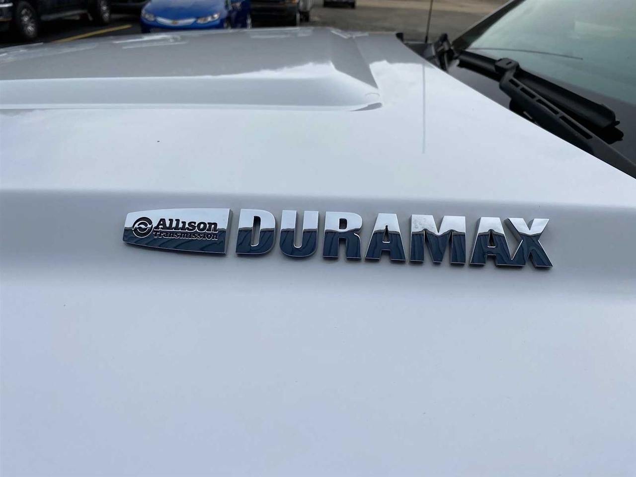 GMC Sierra 3500HD Denali Crew Cab 4WD 2017