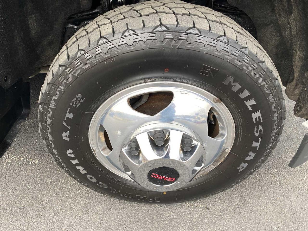 GMC Sierra 3500HD Denali Crew Cab 4WD 2017