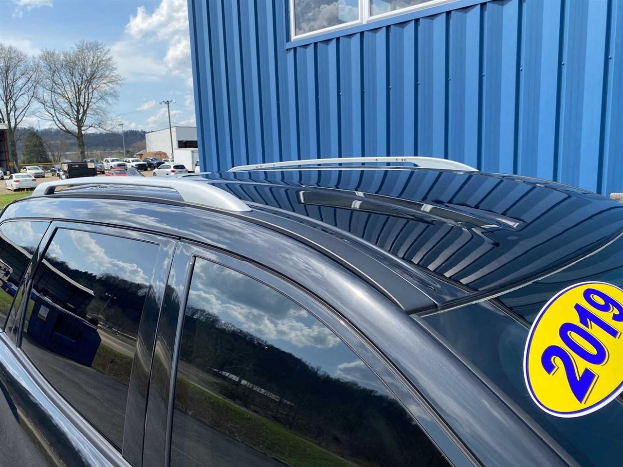 Nissan Pathfinder SL 4WD 2019