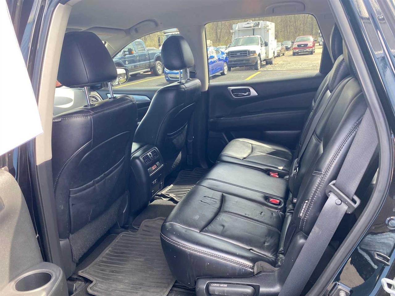 Nissan Pathfinder SL 4WD 2019