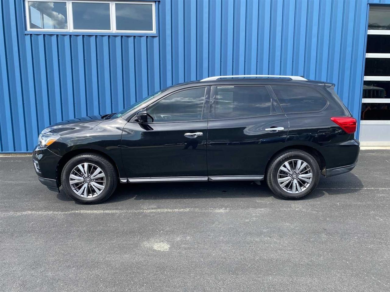 Nissan Pathfinder SL 4WD 2019