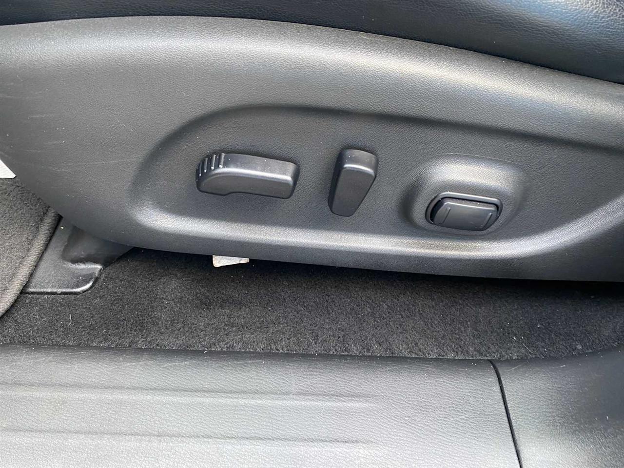 Nissan Pathfinder SL 4WD 2019