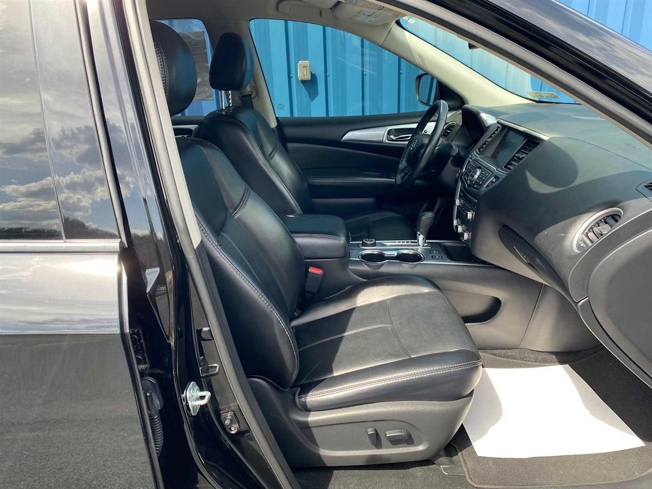 Nissan Pathfinder SL 4WD 2019