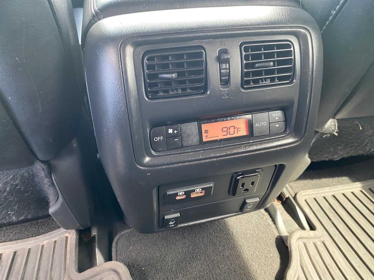 Nissan Pathfinder SL 4WD 2019