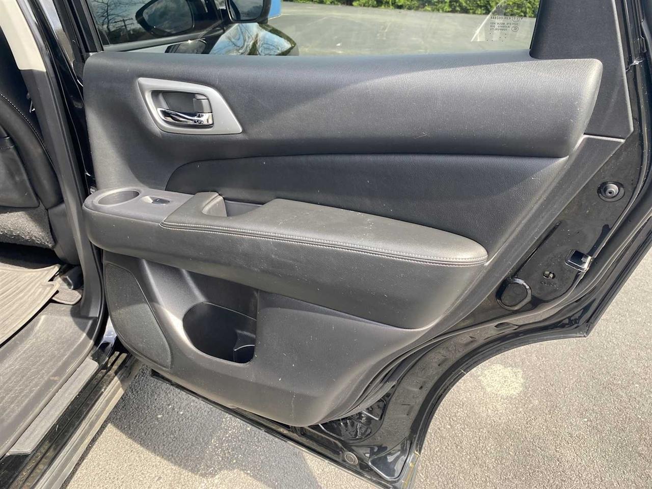 Nissan Pathfinder SL 4WD 2019