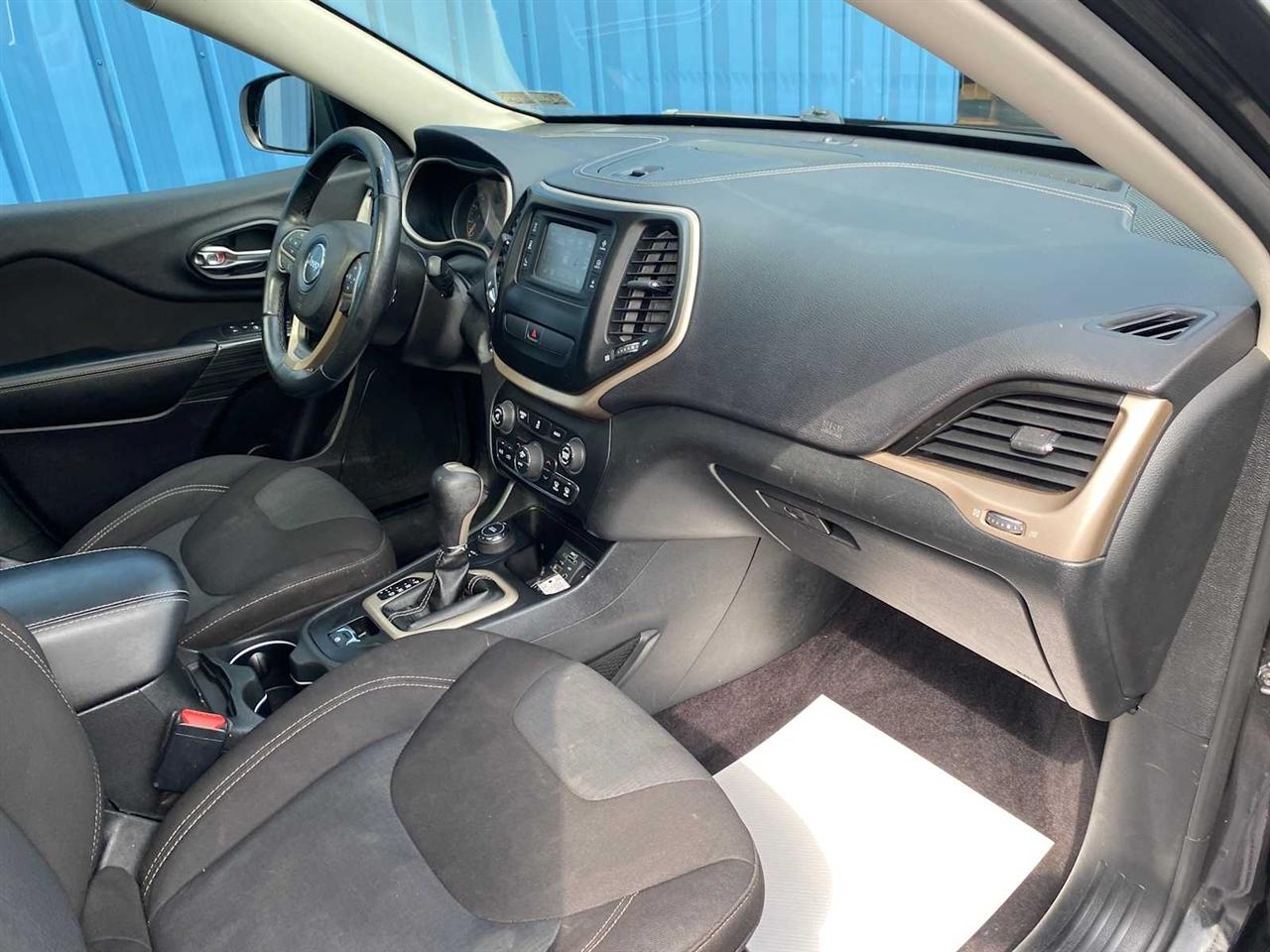 Jeep Cherokee Latitude 4WD 2016