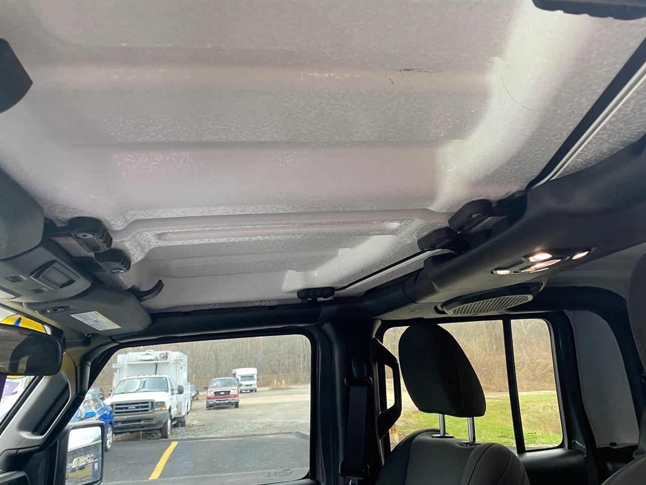 Jeep Gladiator Sport 2021