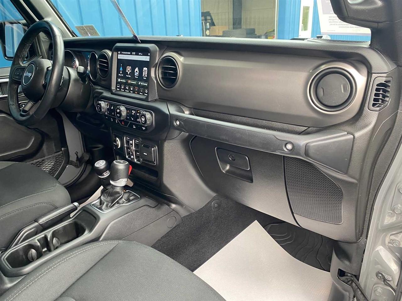 Jeep Gladiator Sport 2021