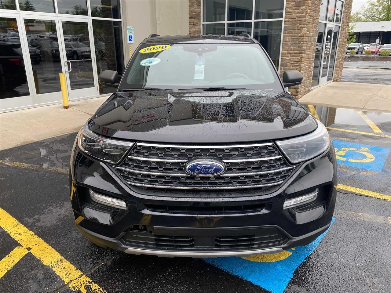 Ford Explorer XLT AWD 2020