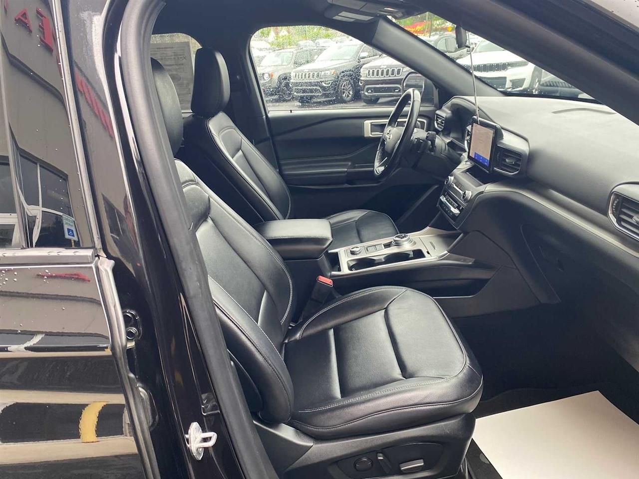 Ford Explorer XLT AWD 2020
