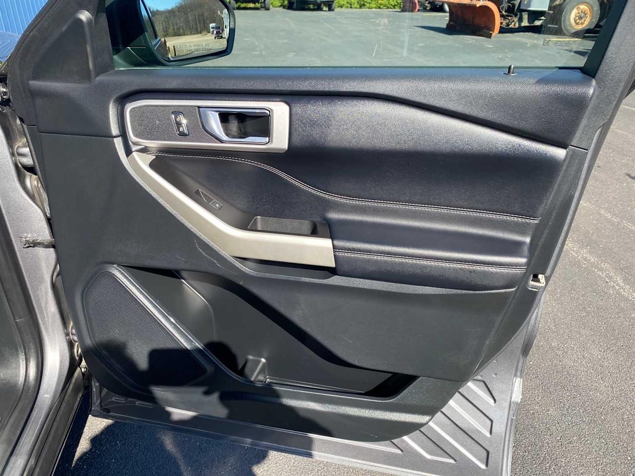 Ford Explorer XLT AWD 2021