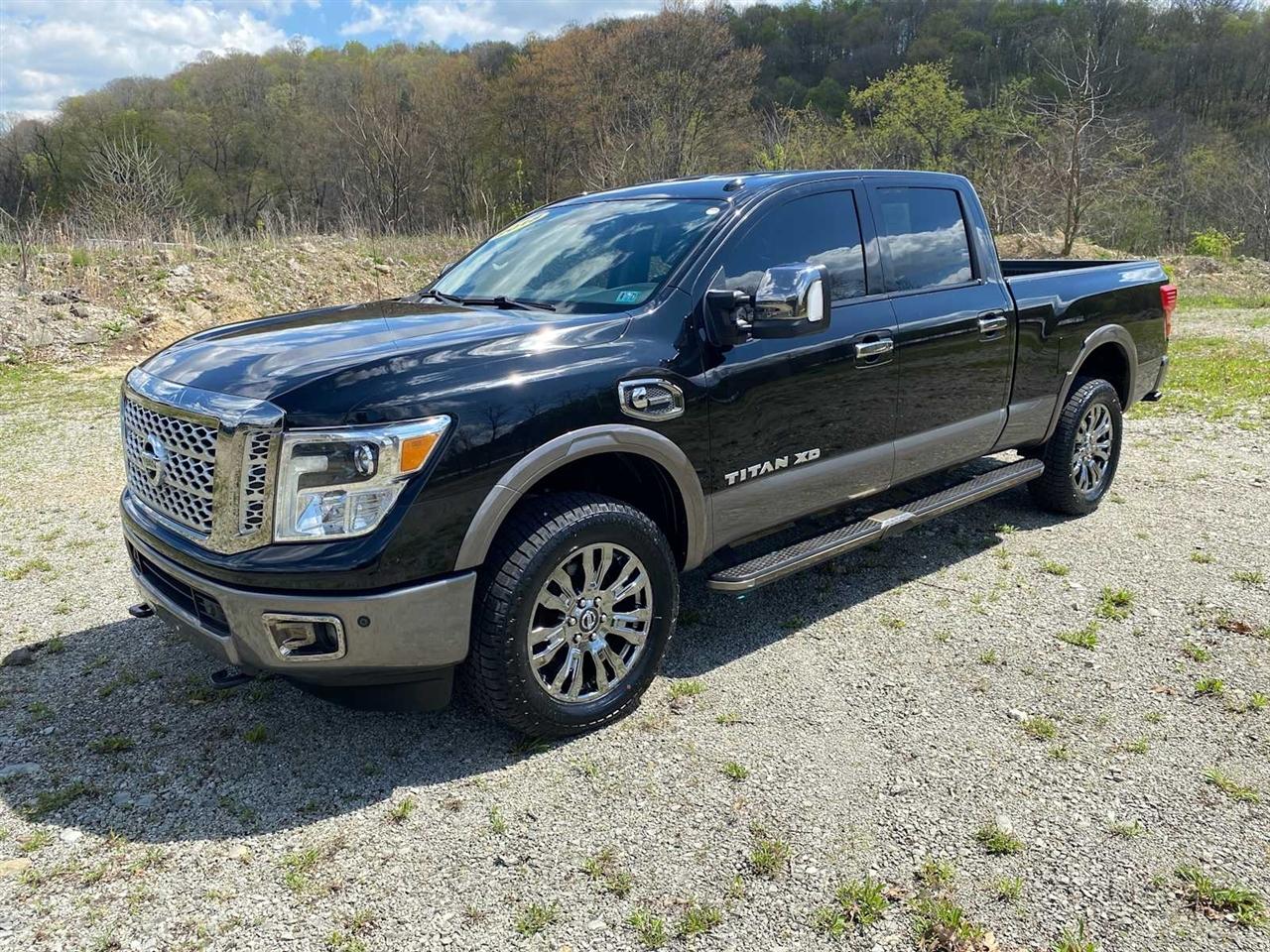 Nissan Titan XD Platinum Reserve Crew Cab 4WD 2018