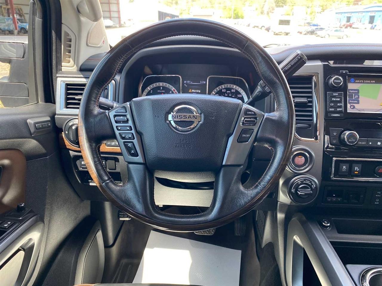 Nissan Titan XD Platinum Reserve Crew Cab 4WD 2018