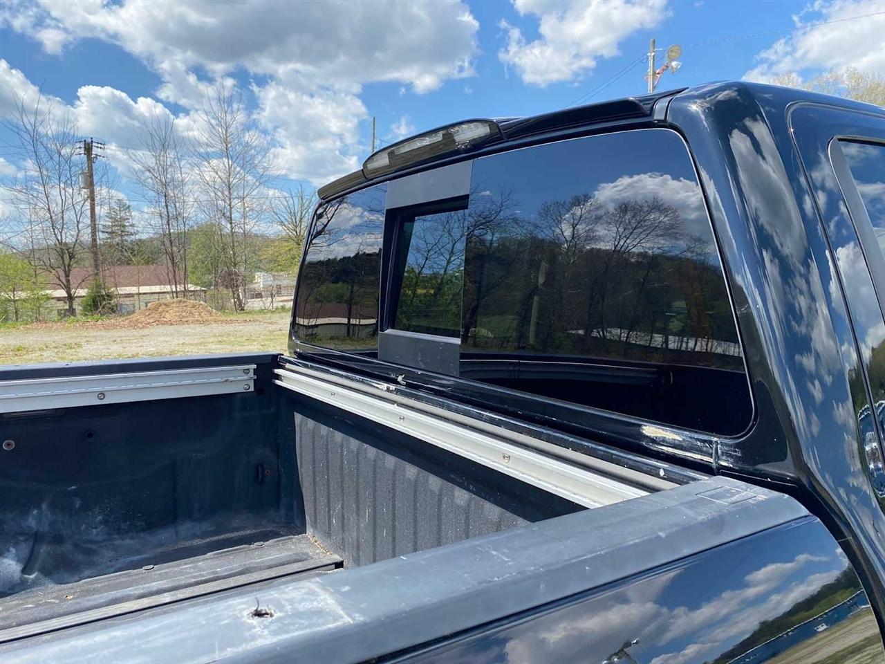 Nissan Titan XD Platinum Reserve Crew Cab 4WD 2018